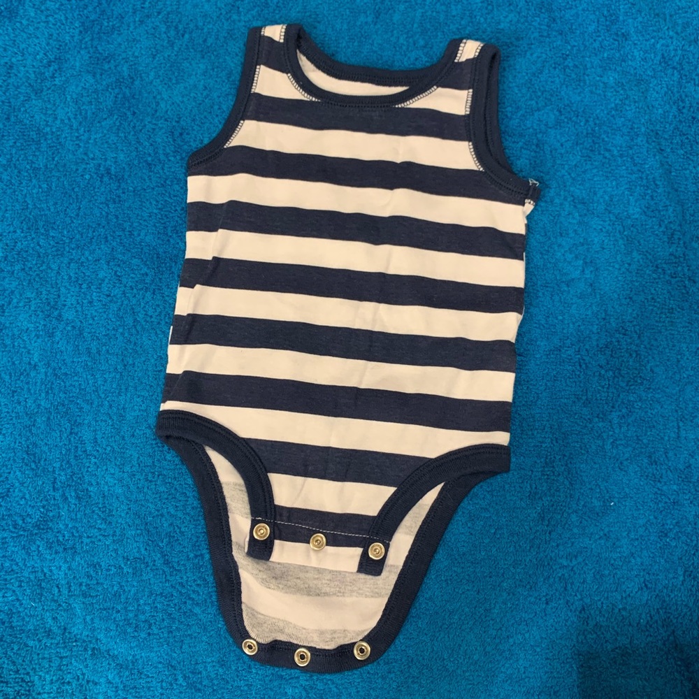 2 for 10 ‼️ Boys 6 month striped tank top onesie